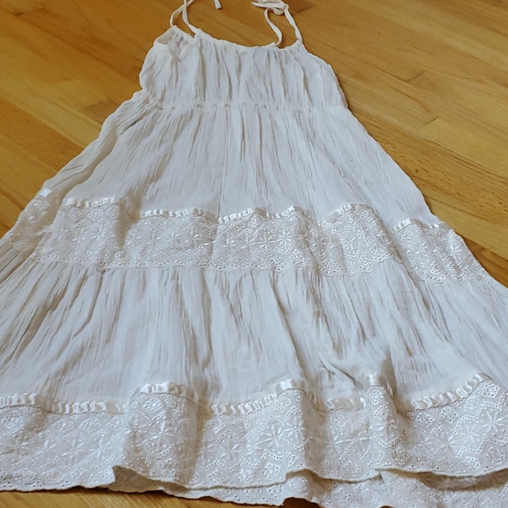 Dress - Picture 6 of 7